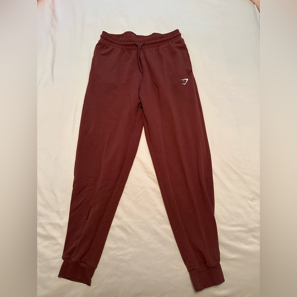 Medium size brown/rust joggers from Gymshark